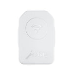 JURA WiFi Connect V2 (24323) bílý modul s vyraženým symbolem Wi‑Fi a logem JURA na hladkém plastovém povrchu