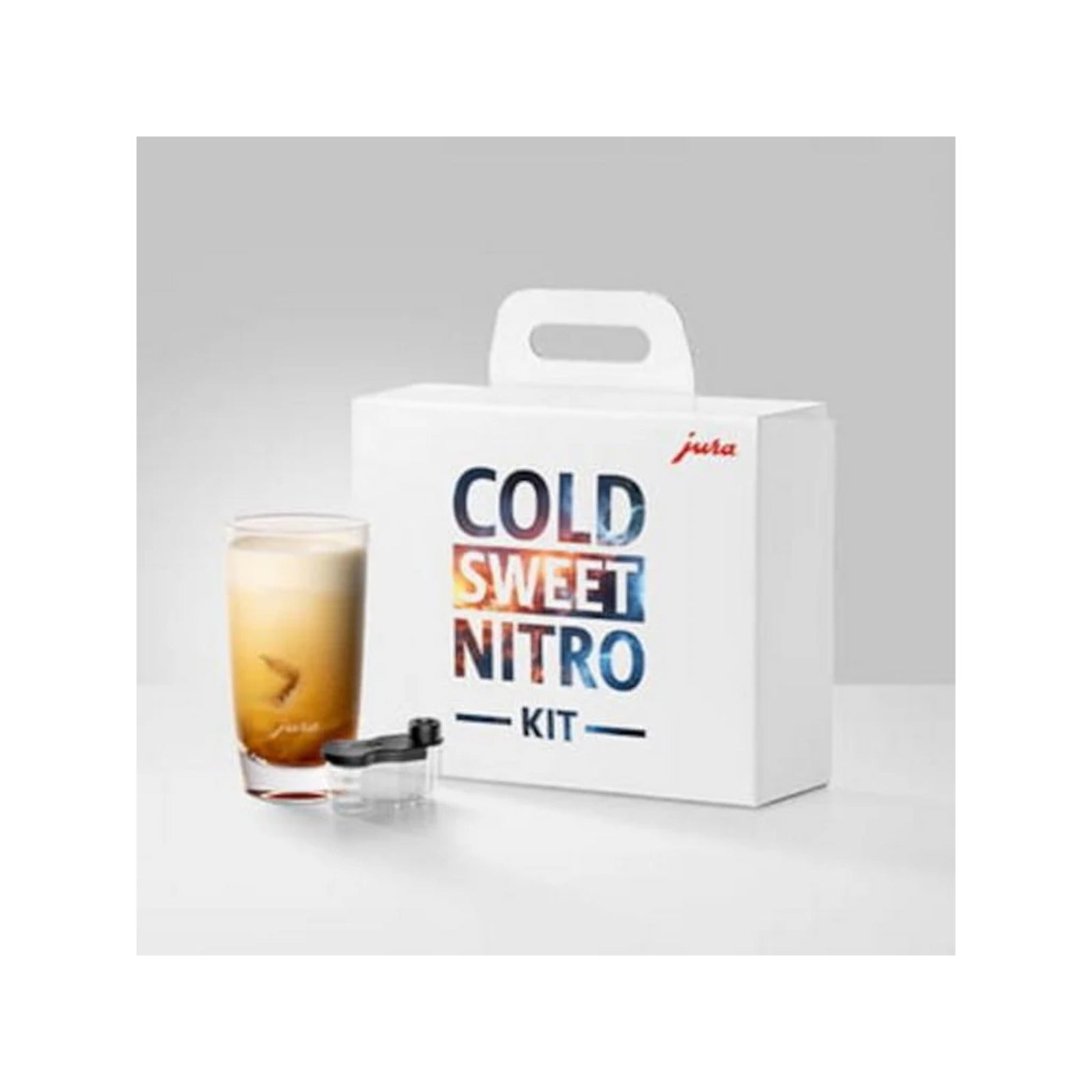 JURA Cold Sweet Nitro Kit EA (24328) – bílý obal s nápisem COLD SWEET NITRO KIT, sklenice ledové kávy a malá plastová