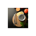 Aquafloow Wooden Yerba Maté thermocup 355 ml with two metal straws, brush and lemon slices on a cork pad