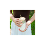 Aquafloow 500 ml glass in a white silicone sleeve with 2 straws included – glass in a white sleeve with a wooden lid and